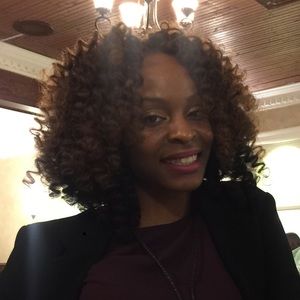 Meet your Posher, Ebony